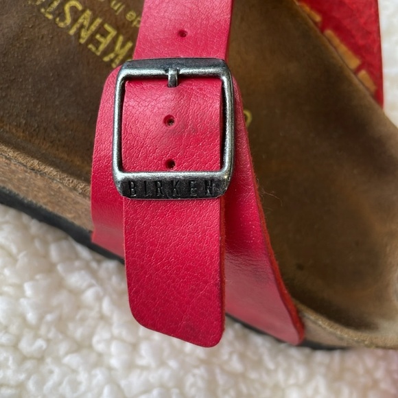 Birkenstock Gizah Red Sandals Size 39 (8/8.5) - Picture 3 of 9